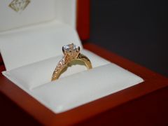 Differences between Classical and Modern Engagement Rings