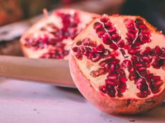 5 Simple Steps to Peeling Pomegranate